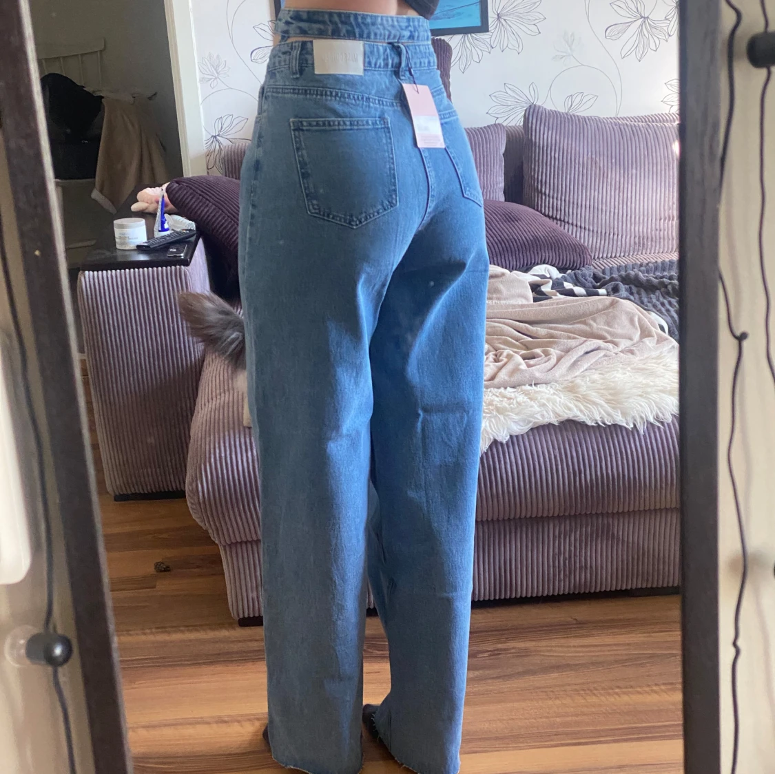 Blå jeansbyxor från Missguided - 2