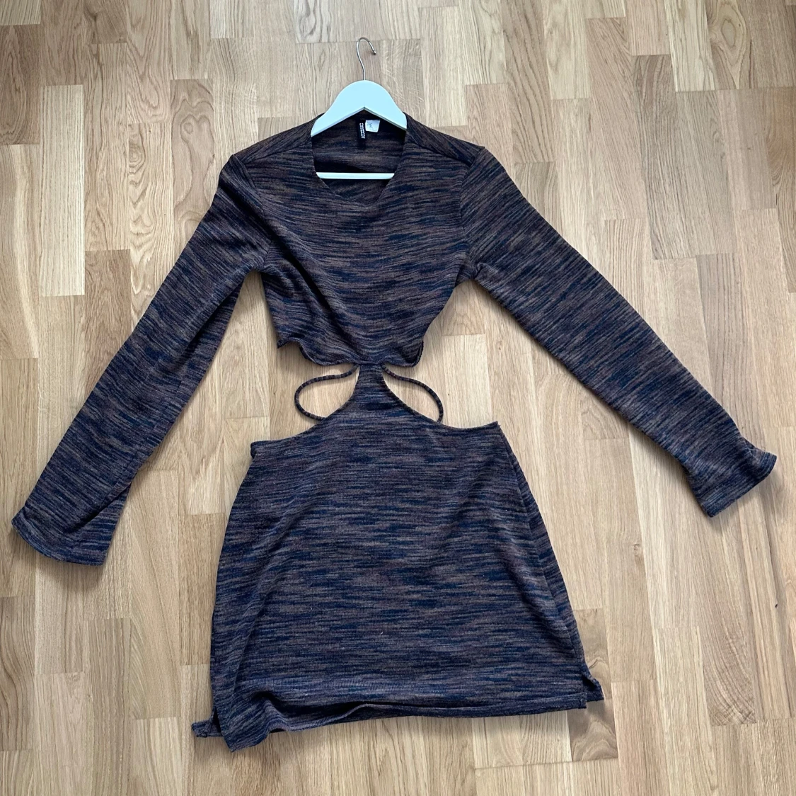 Mörk kortklänning från Divided H&M