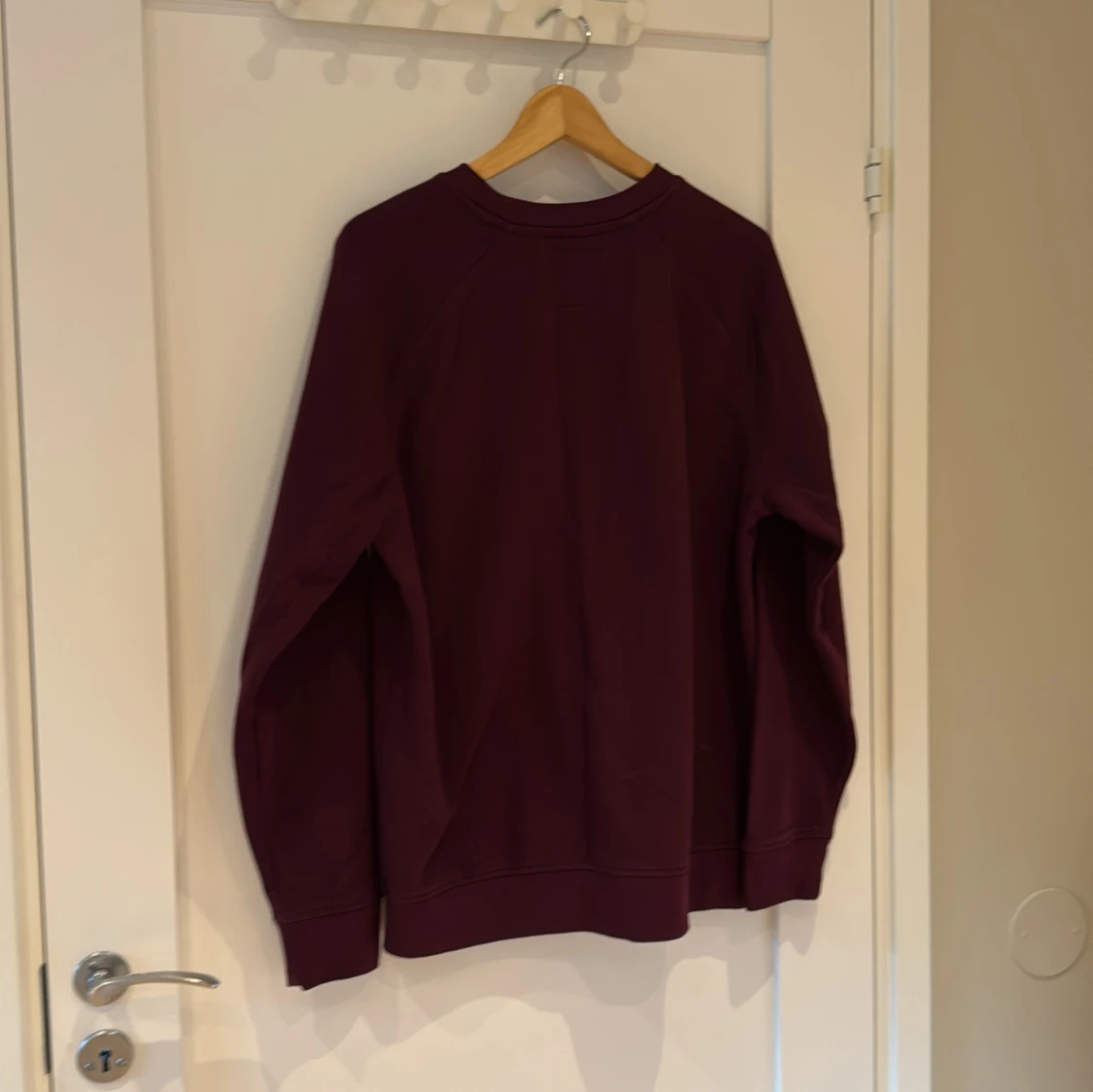 Vinröd sweatshirt från 157  - 1