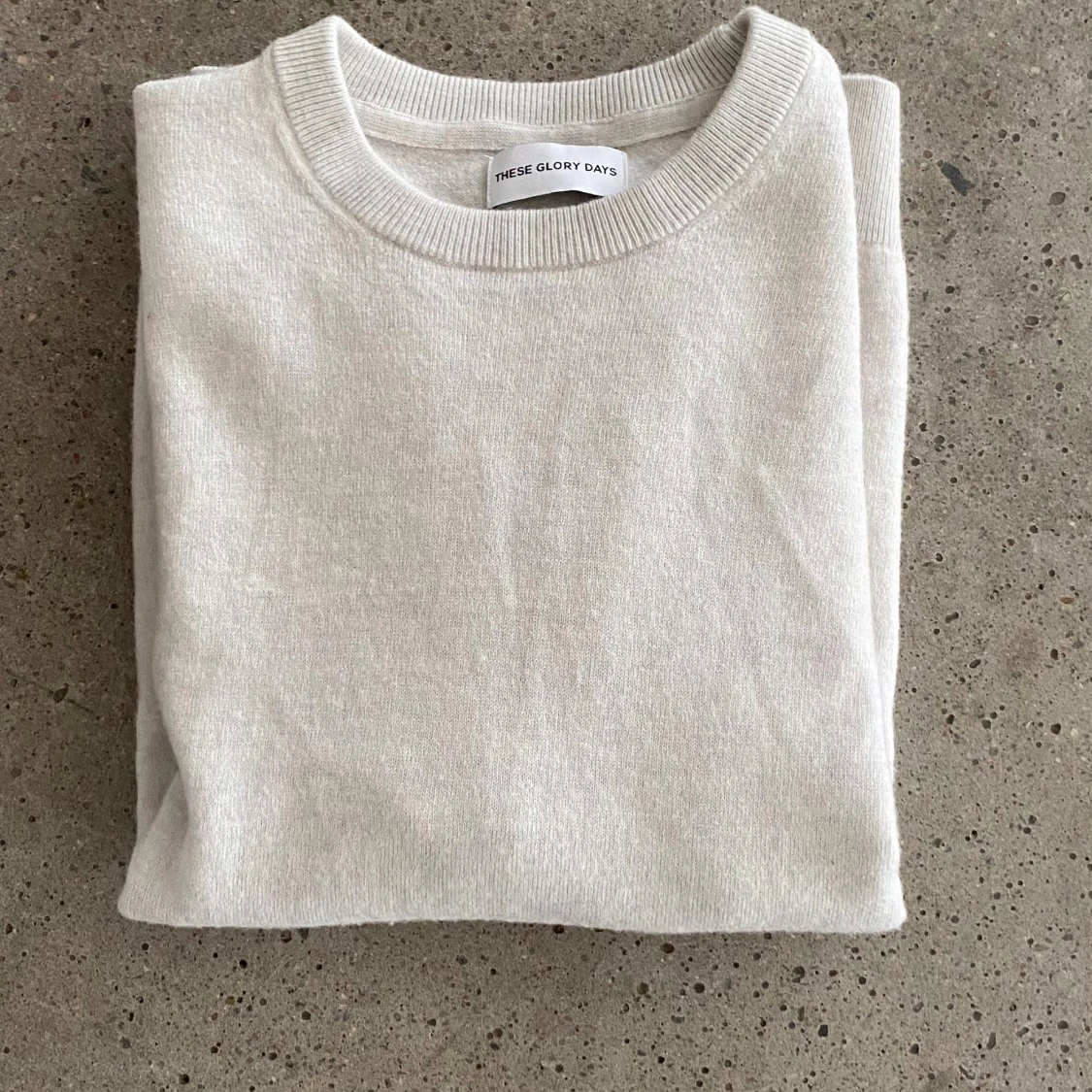 Ljusgrå merinoulltröja These Glory Days