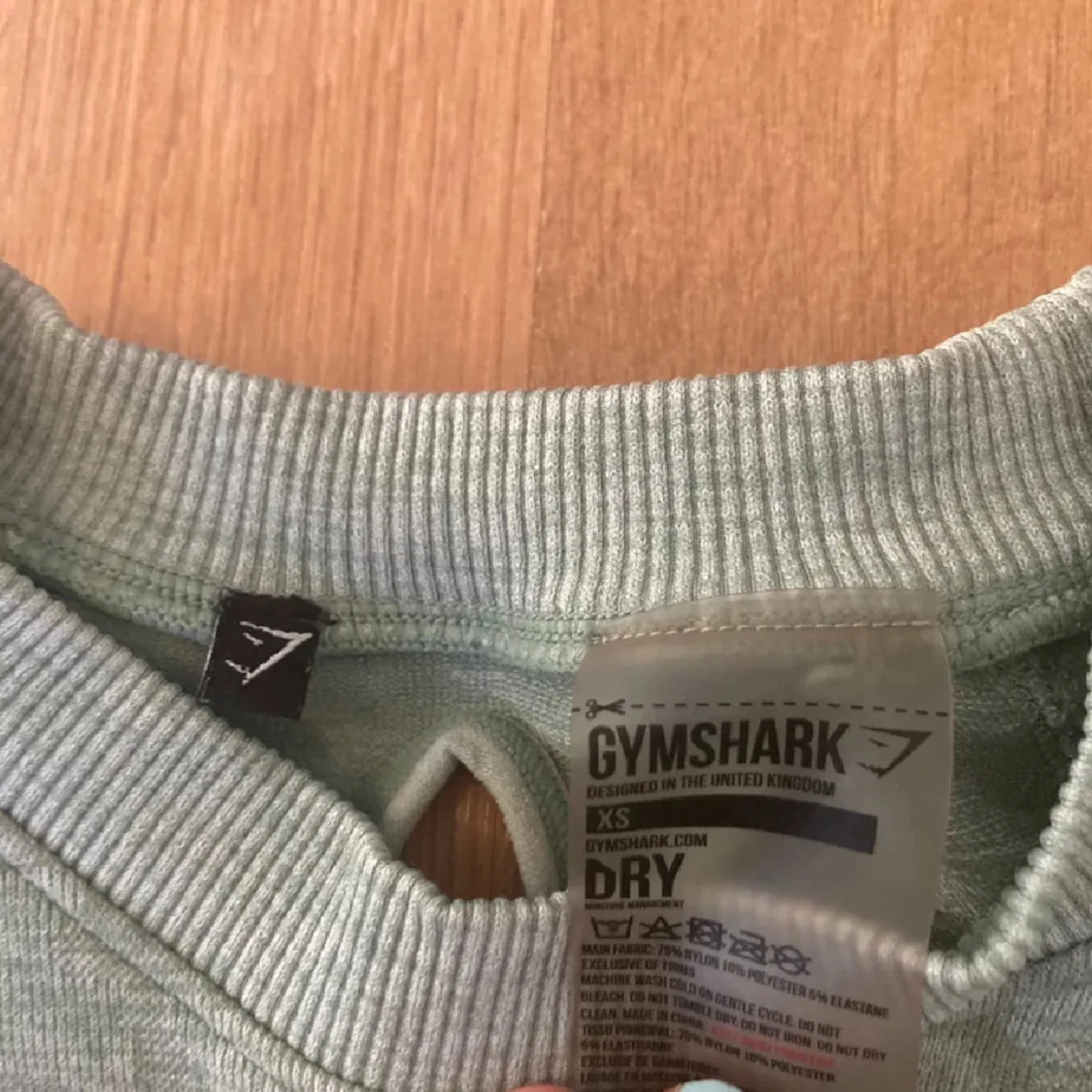 Grön croppad tröja från Gymshark - 2