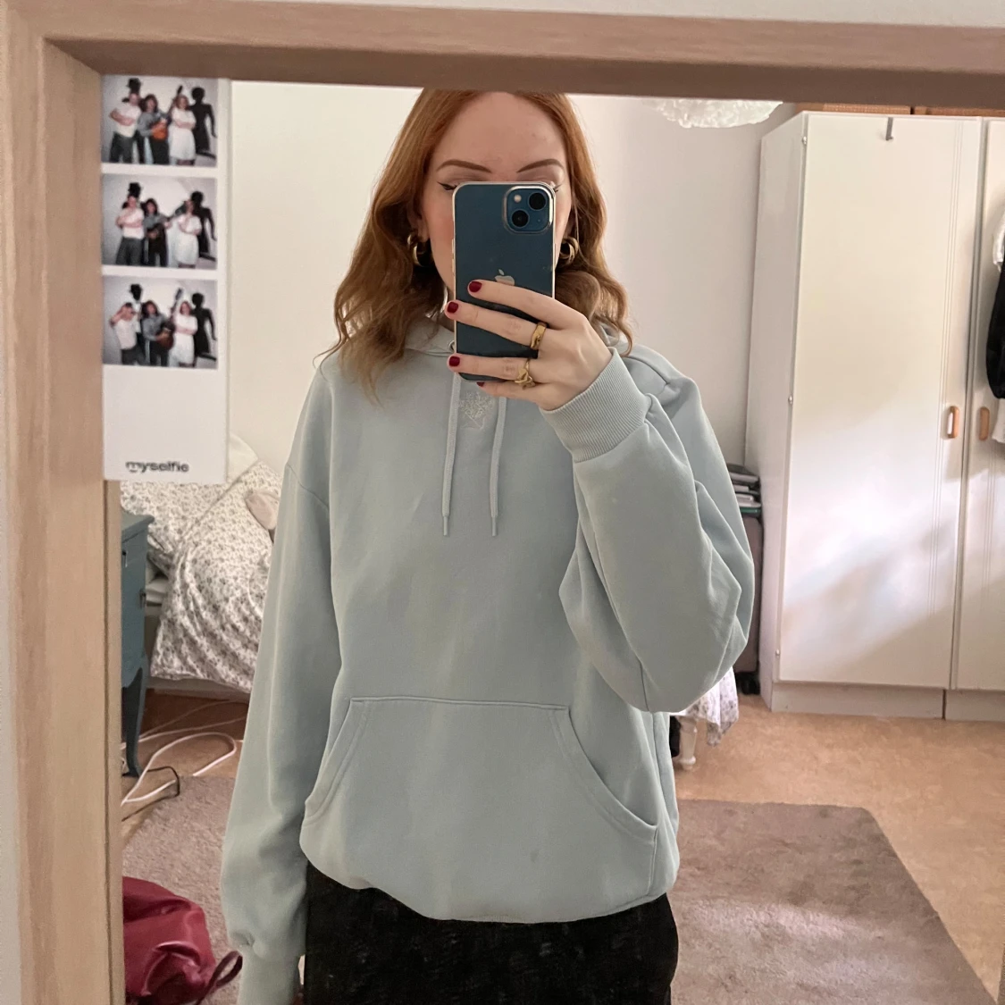 Ljusblå hoodie från Monki - 1