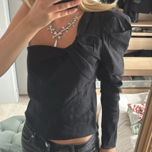One shoulder topp - Så söt! 