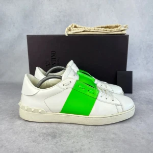 Valentino open sneaker - –  Condition: 9/10  –  What is inlcuded: Dustbag and card  –  Retail price: 7280