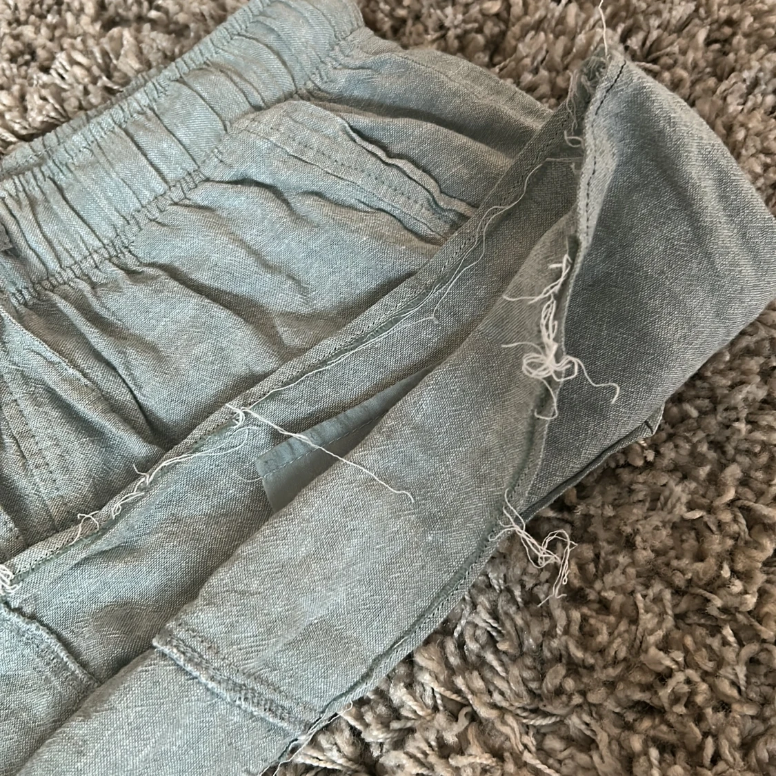 Ljusgrå kortkjol från Esmara - 2