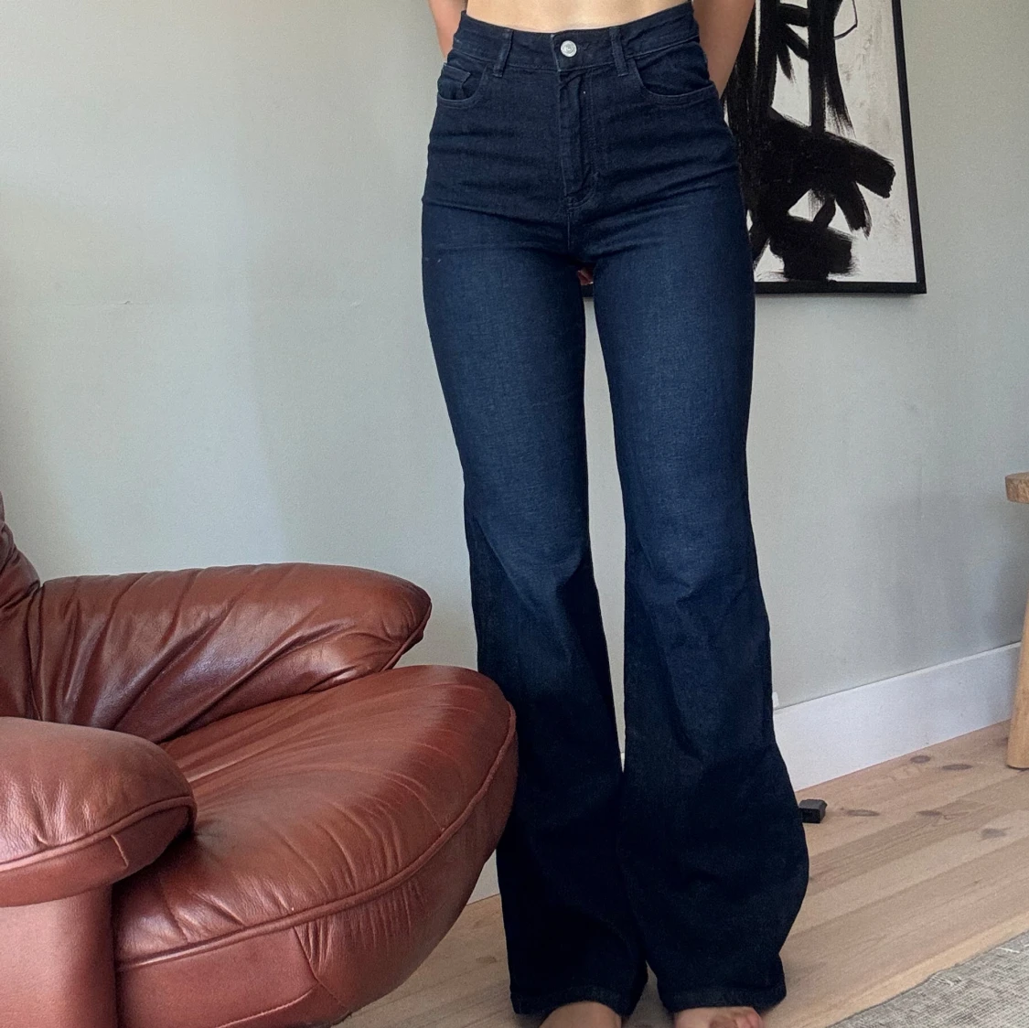 Mörkblå bootcut jeans med hög midja