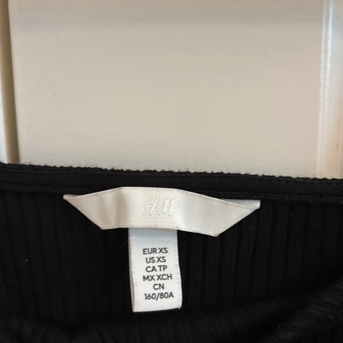 Svart ribbad croppad topp H&M XS - 2