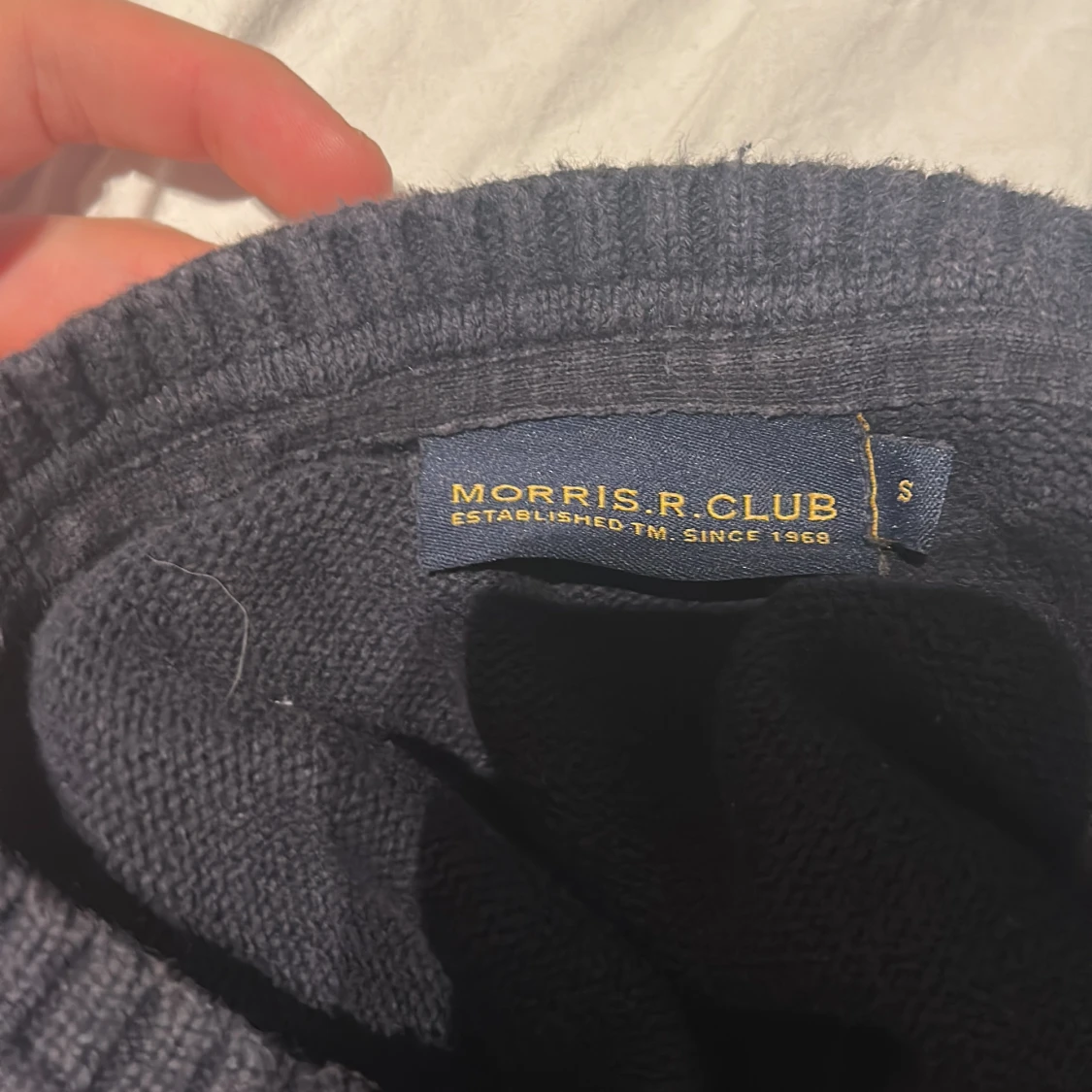 Mörkblå stickad tröja från Morris - 2