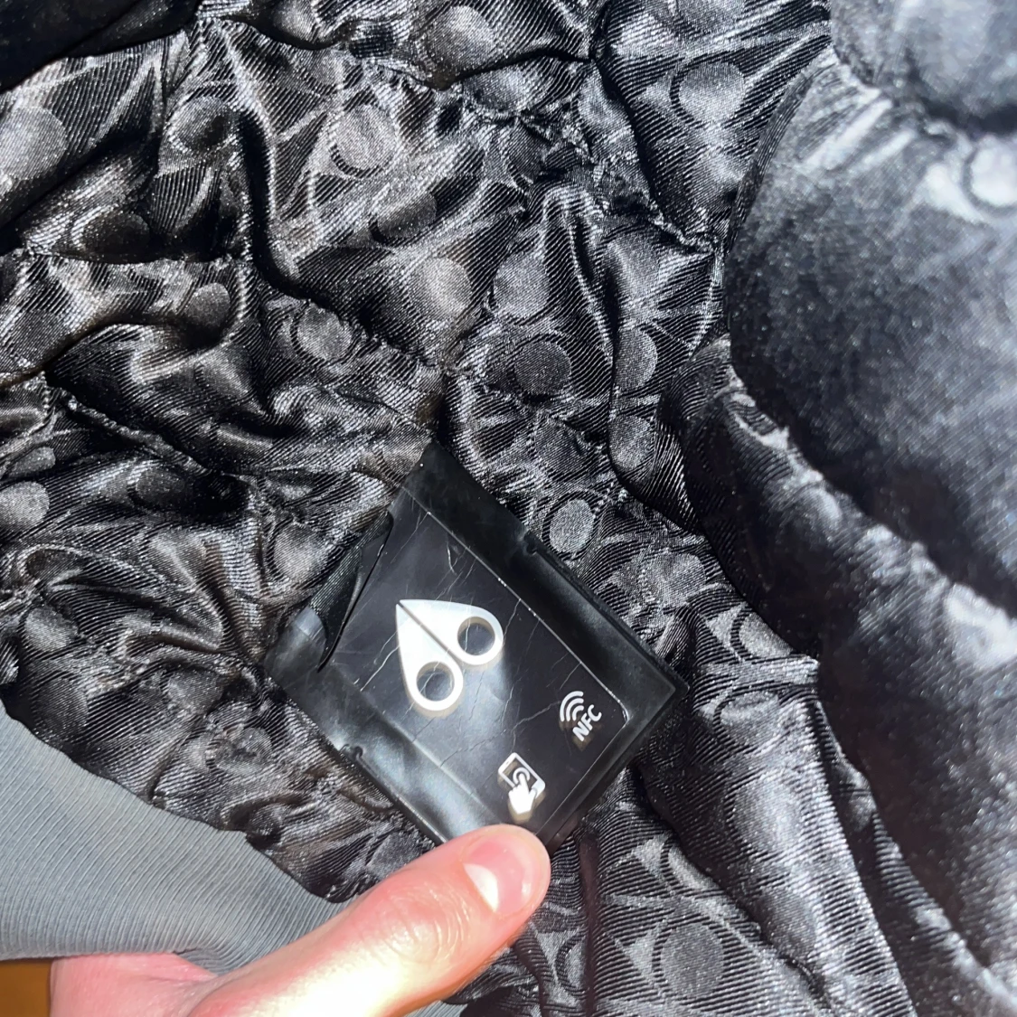 Grön jacka med huva från Moose Knuckles - 2