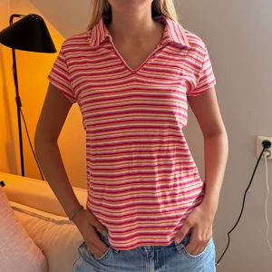 Sååå fin tröja  - Säljer denna sååå somriga tröja☀️☀️☀️🥰💖🤭