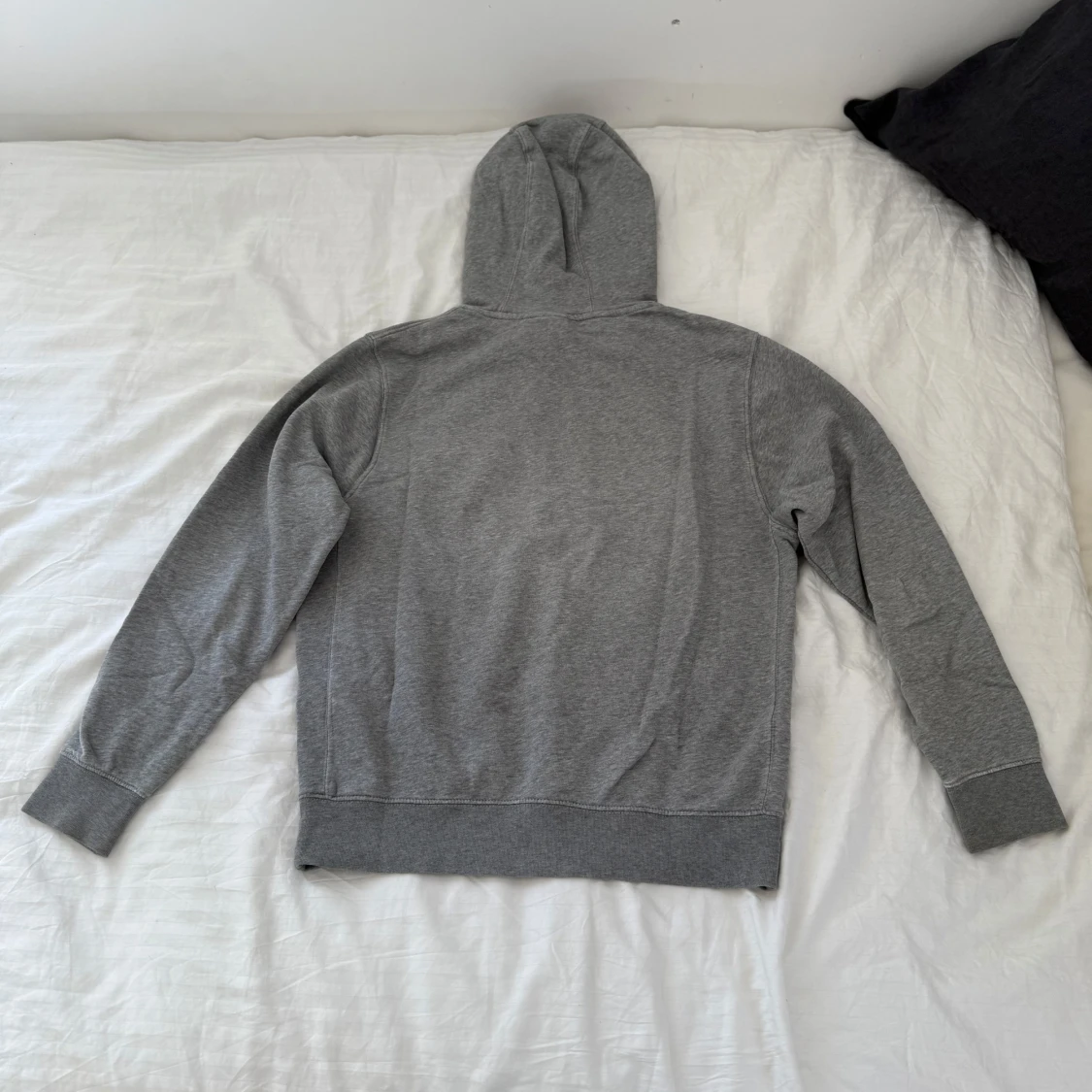 Grå Nike hoodie  - 2