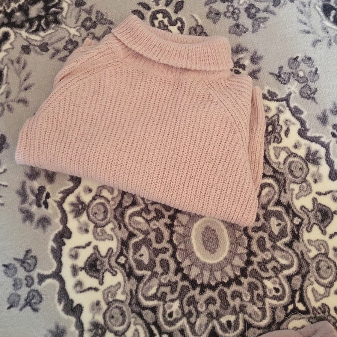 Ljusrosa stickad polotröja - 3