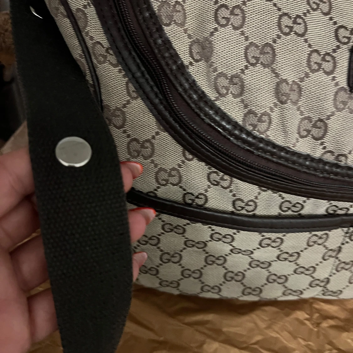 Beige axelväska G-mönster - 3