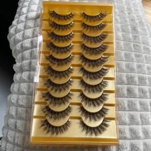 Lösögonfransar  - Nya oanvända fransar! Hör gärna av er vid intresse💕