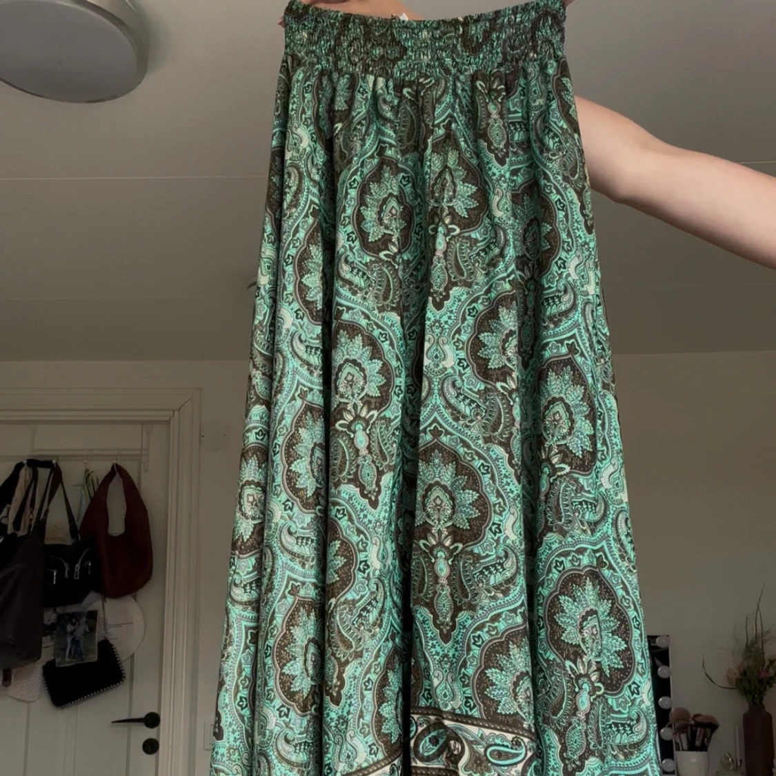 Grön paisleymönstrad långkjol - 1