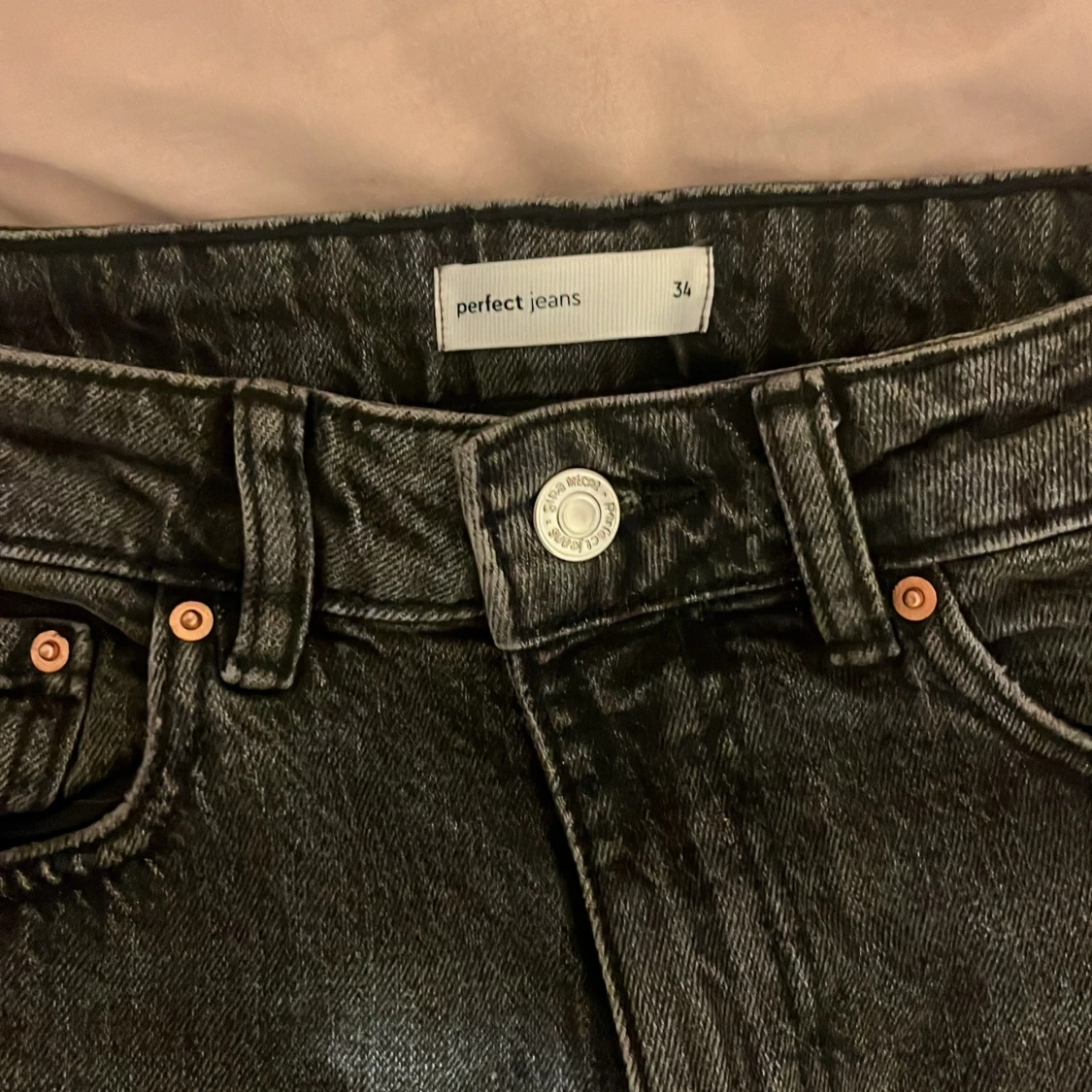 Svarta straight jeans från Perfect Jeans - 2