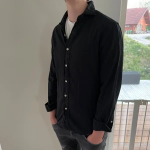 Polo Ralph lauren skjorta  - Säljer nu denna Polo Ralph lauren skjorta i storlek Small, skriv för fler bilder/frågor🙌🏼
