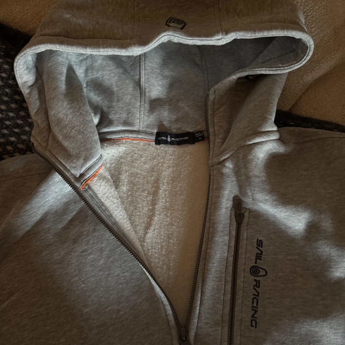 Grå hoodie från Sail Racing XL - 1