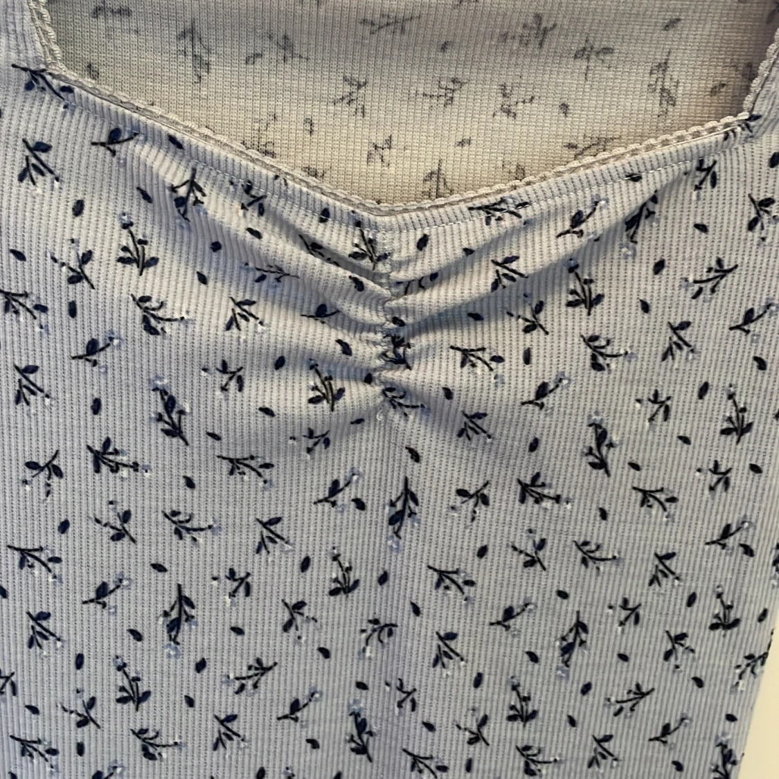 Ljusblå blommig kortklänning H&M Divided - 3