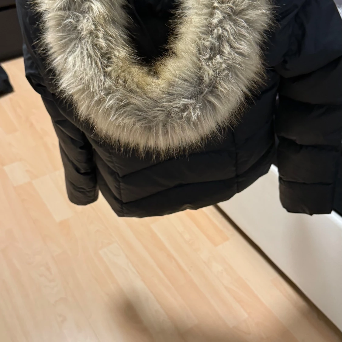 Svart dunjacka från Tommy Hilfiger - 4