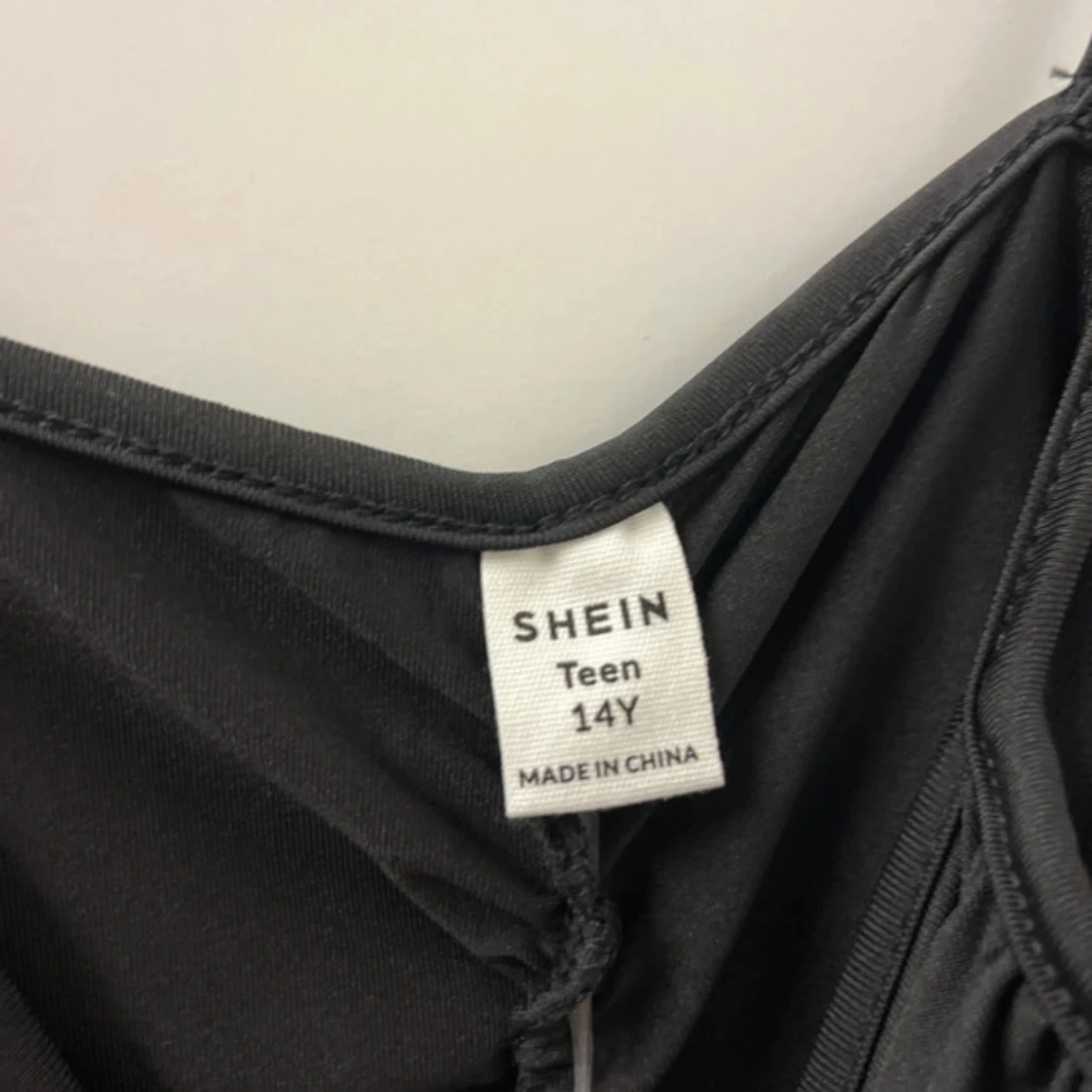 Svart långklänning från SHEIN - 2