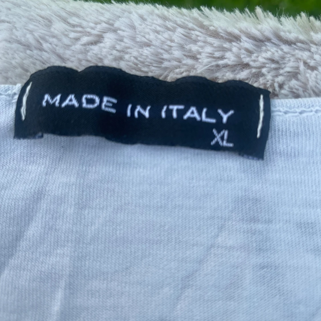 Tie-dye t-shirt i grått och vitt XL - 2