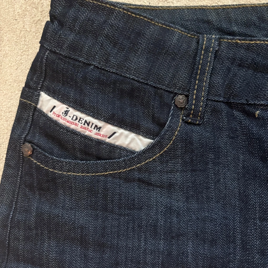 Mörkblå jeanskjol från J-Denim - 1