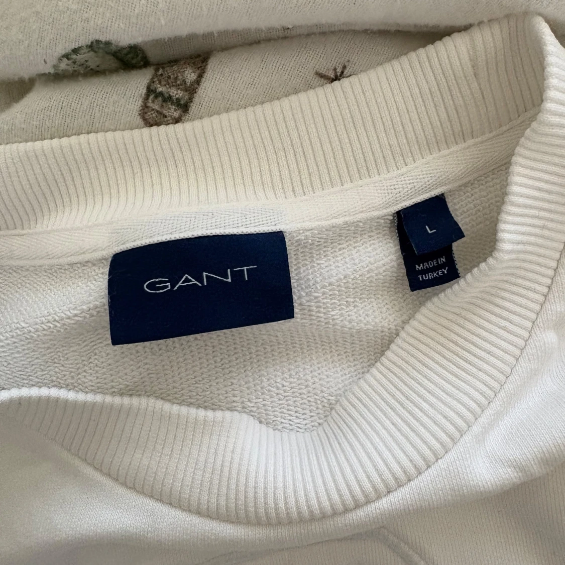 Vit sweatshirt från GANT - 2