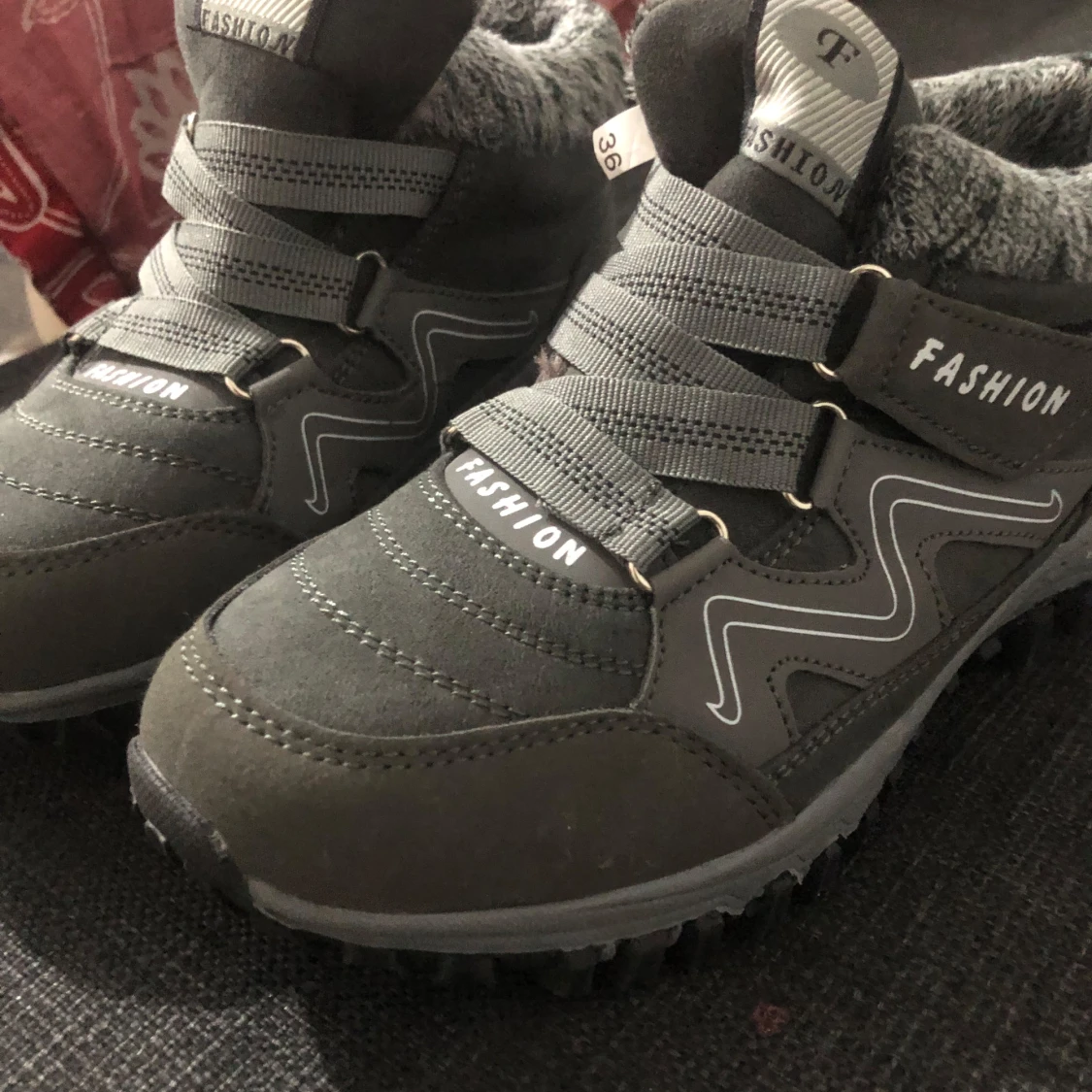 Grå boots med fuskpälsfoder - 1