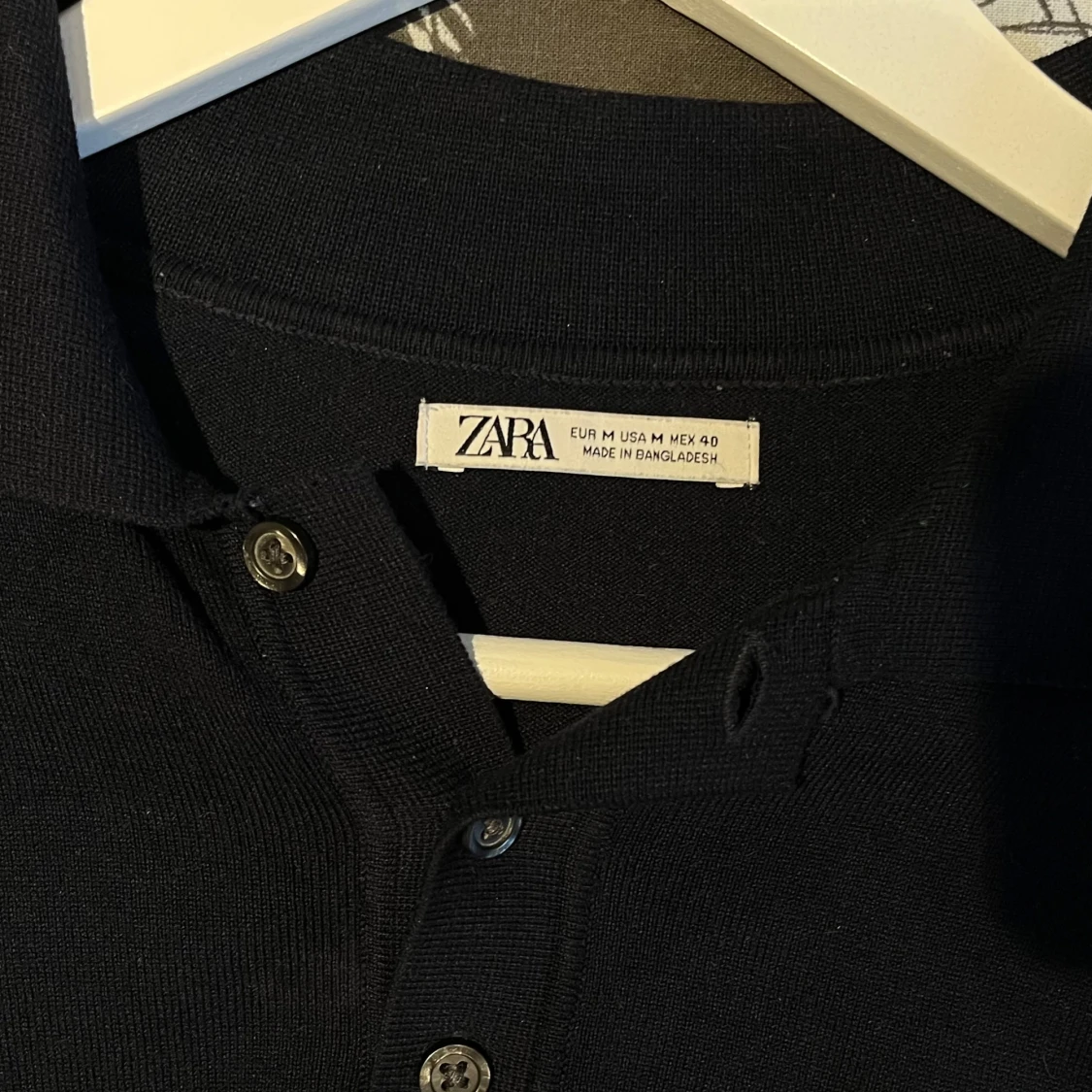 MÖRKBLÅ ZARA PIKÉ - 2