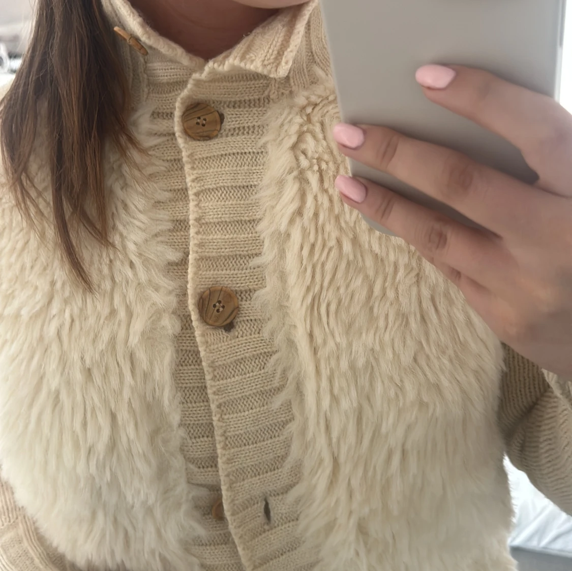 Beige stickad väst från Morgan - 1