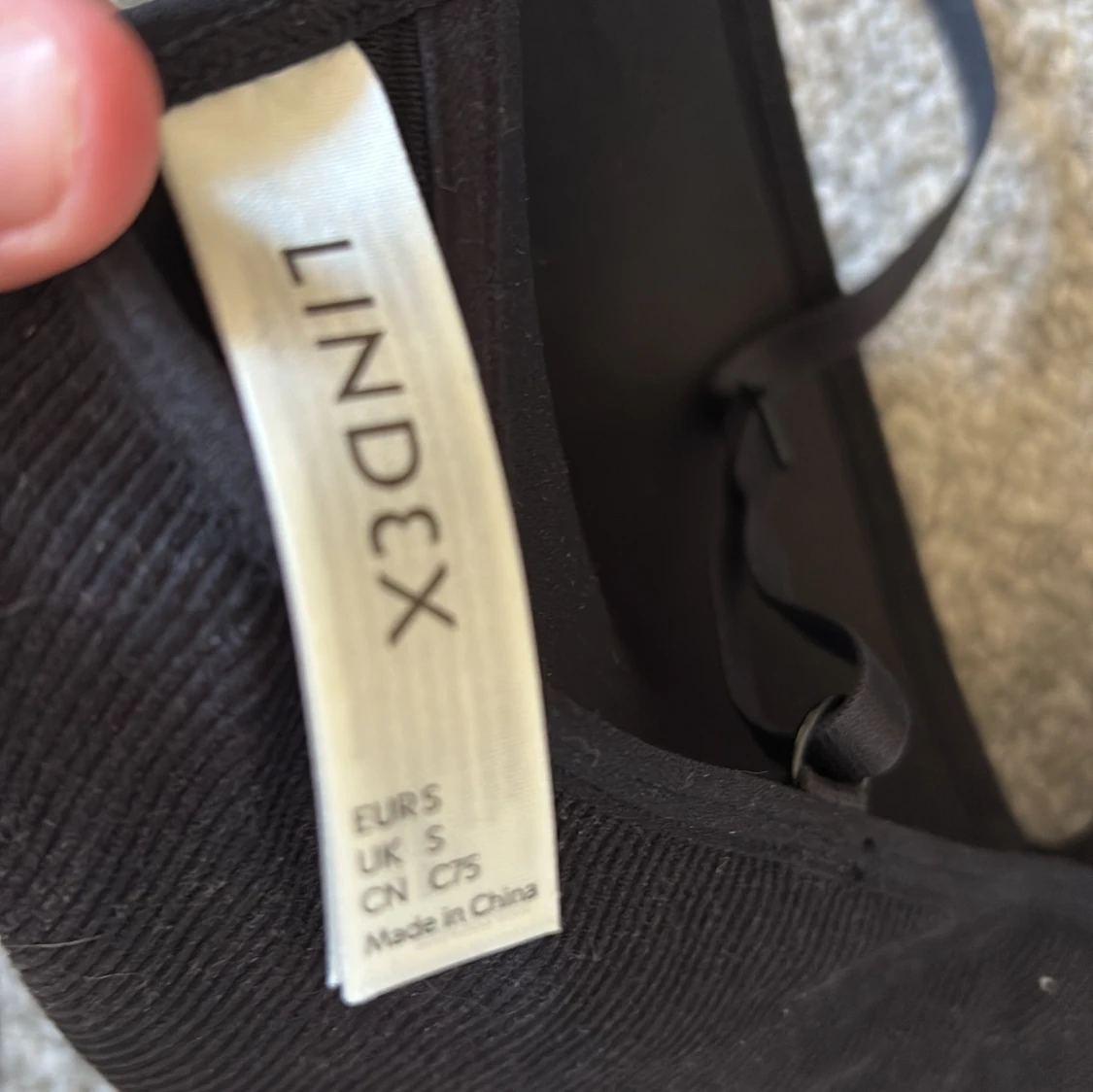 Svart ribbad bh från Lindex - 2