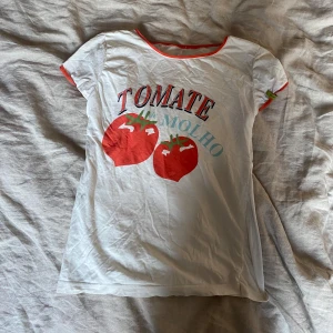 Tshirt med tryck  - Säljer en gullig tshirt med tryck pris kan diskuteras