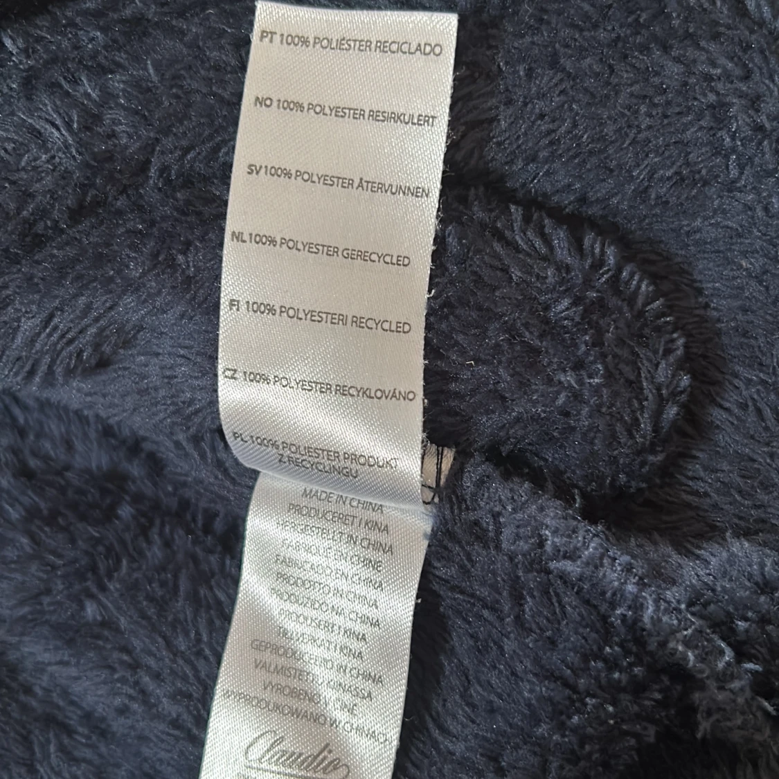 Mörkblå morgonrock med huva från Claudio - 3