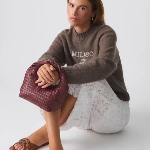 Flätad väska  - Jättefin slutsåld väska från ginatricot som inte kommit till användning! Inga defekter, nytto pris 400 ❣️