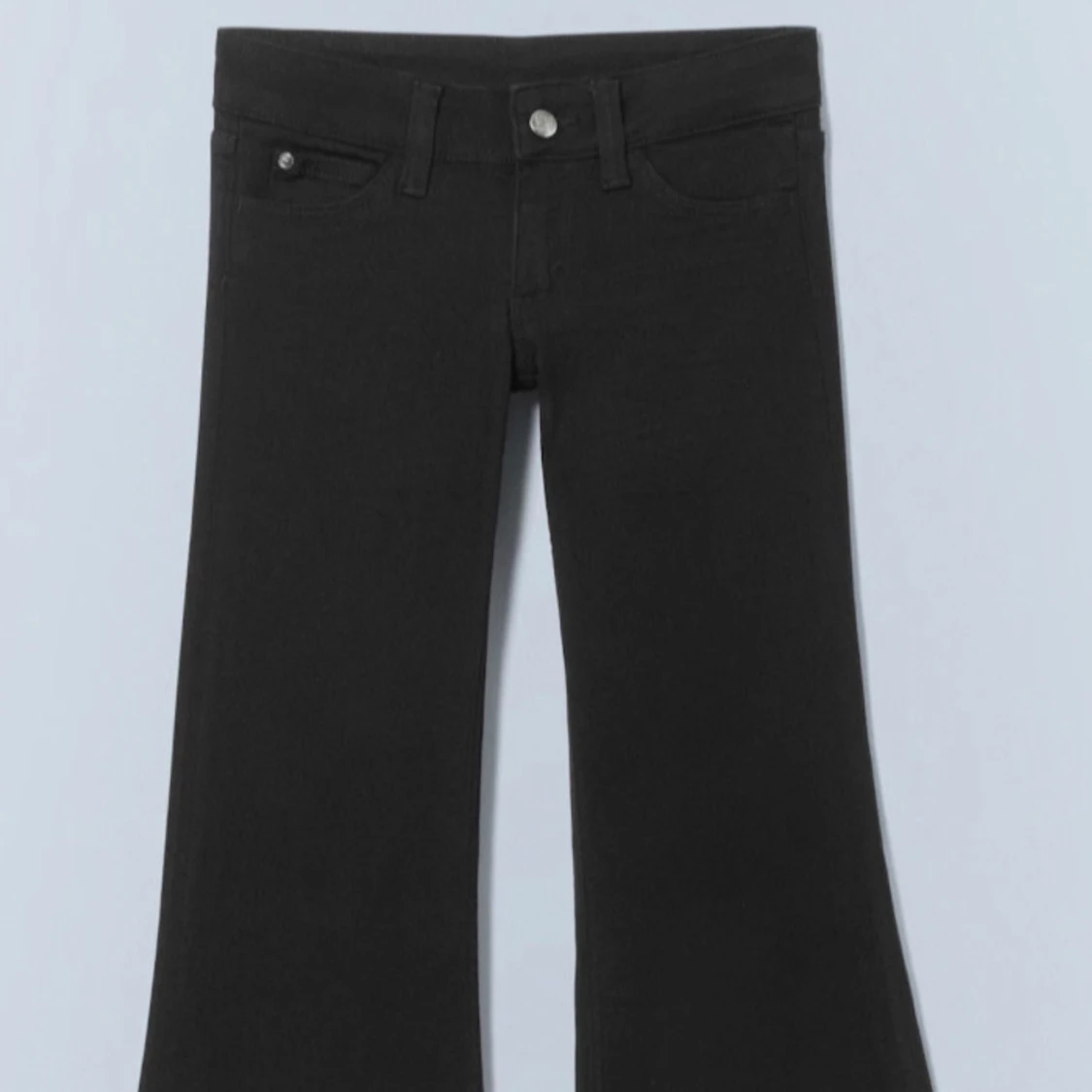 Svarta weekday jeans