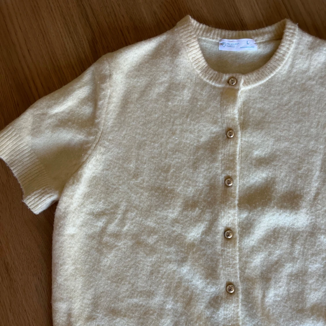 Kortarmad kofta/tröja  - 1