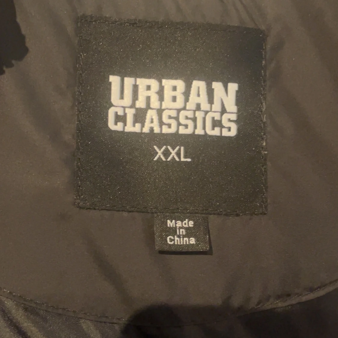 Svart pufferjacka från Urban Classics - 2