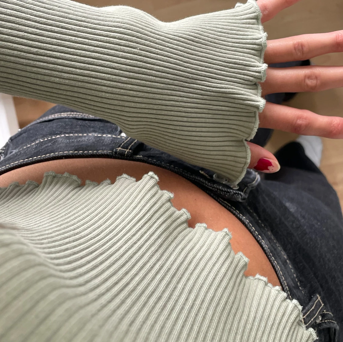 Ljusgrön ribbad tröja från NA-KD - 3