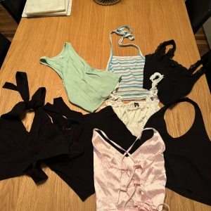 Pack med toppar - Hejsan, säljer dessa topper i ett pack då jag rensar garderoben. Allt är i fint skick och från olika företag som exempel H&M, Zara & Shen. Alla är i fint skick. Hör av er om ni har några frågor eller vill se närmre på någon topp💕Alla är i storlek S