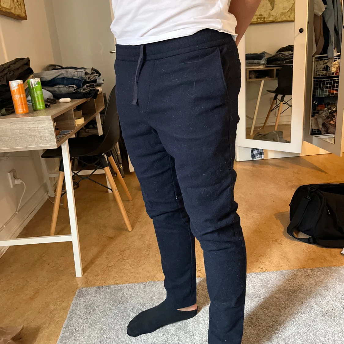 Mörkblå chinos från A days march - 1