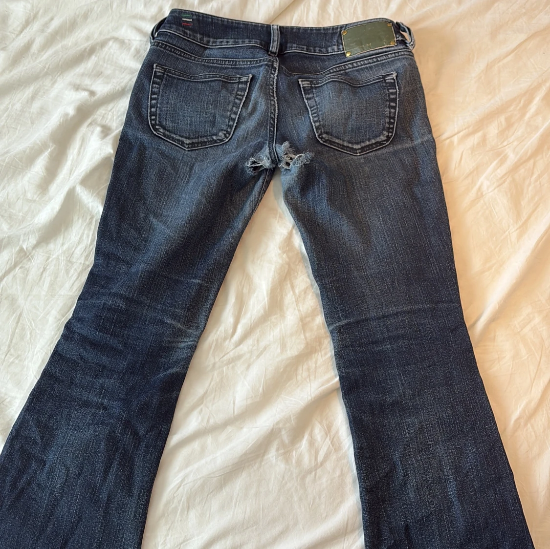 Mörkblå bootcut jeans från Replay - 4