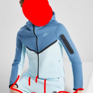 SÖKER NIKE TECH - söker nike tech i storlek s helst byxa och tröja!!