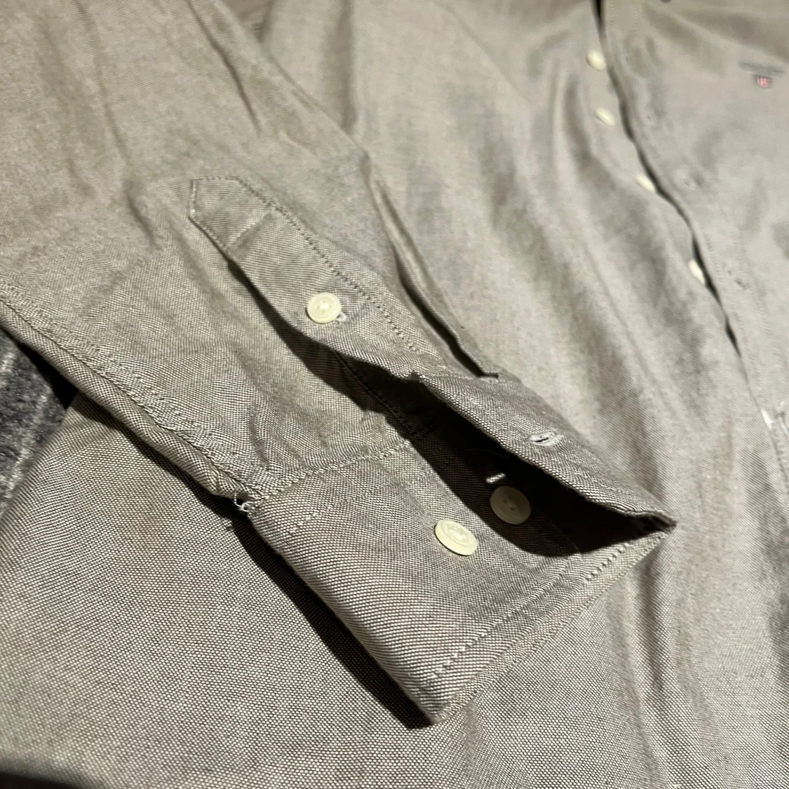 Beige grön bomullsskjorta från Gant - 2