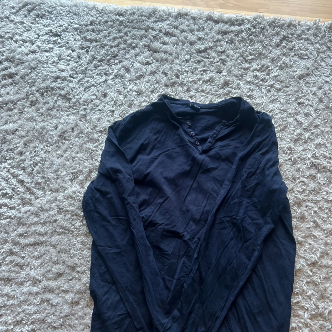 Svart långärmad tröja Springfield