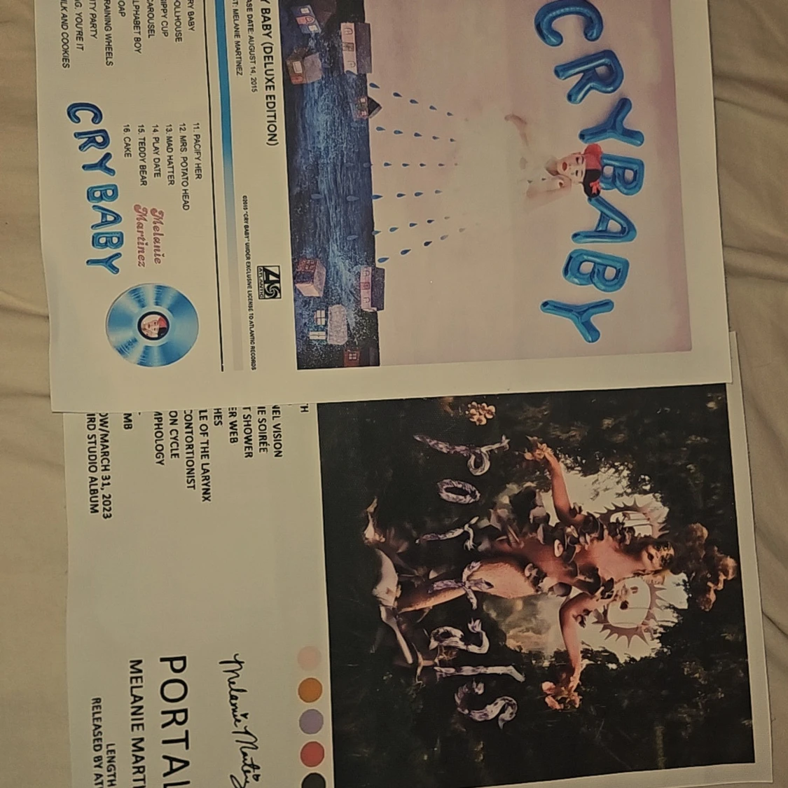 Cry Baby / Portals tygposters