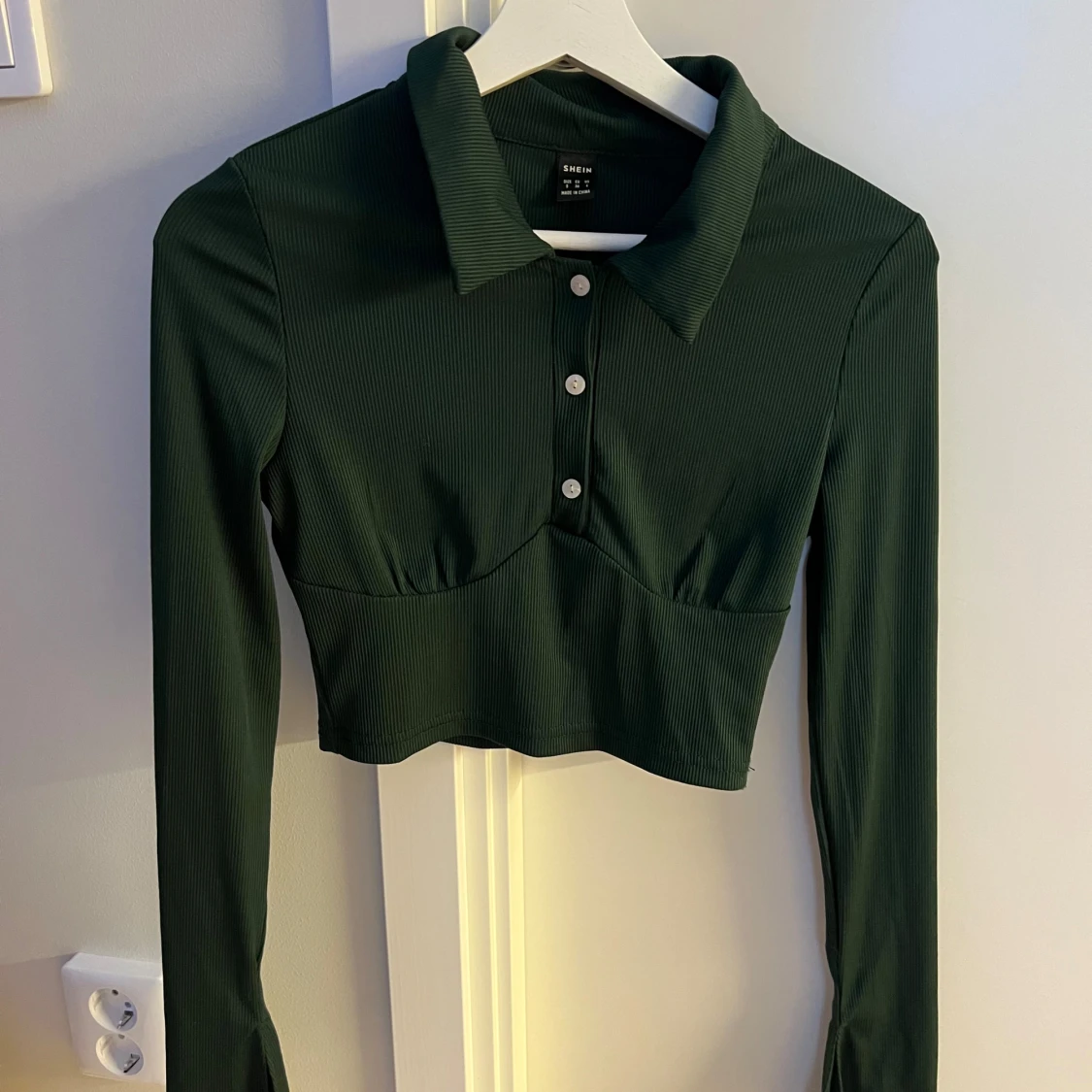 Mörkgrön croppad polotopp från Shein