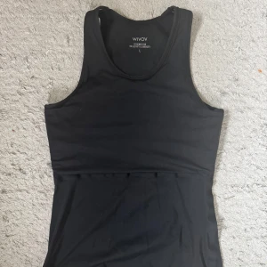 Binder wivov storlek L  - Binder i storlek L från wivov. Se storleksguide. 