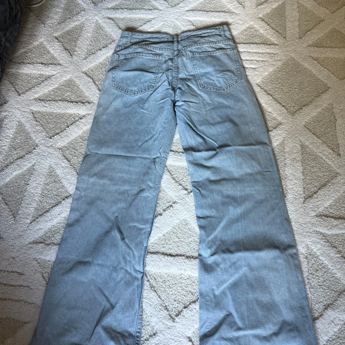 Ljusblå wide jeans från ASOS DESIGN - 1