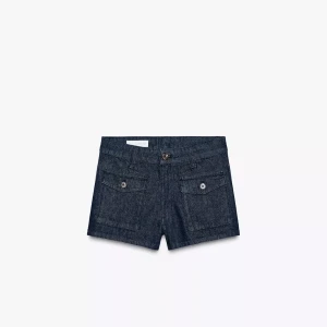 Mörkblå jeansshorts med fickor - Aldrig använda, storlek 32💙